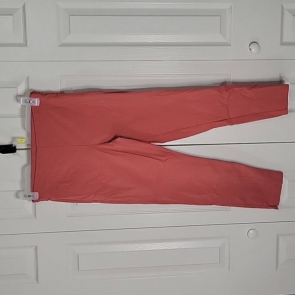 Time and Tru Pant